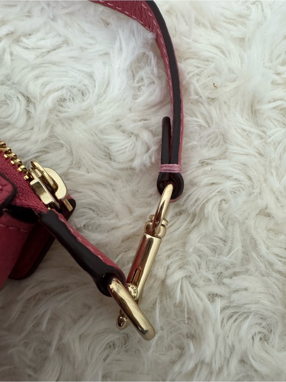 Coach Raspberry Nolita - Picture 4 of 7